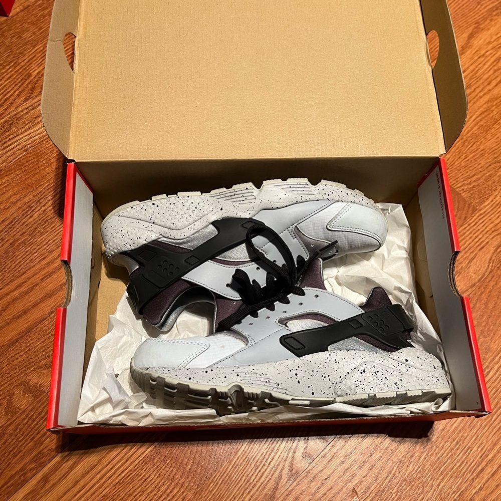 Nike Huarache Sneakers